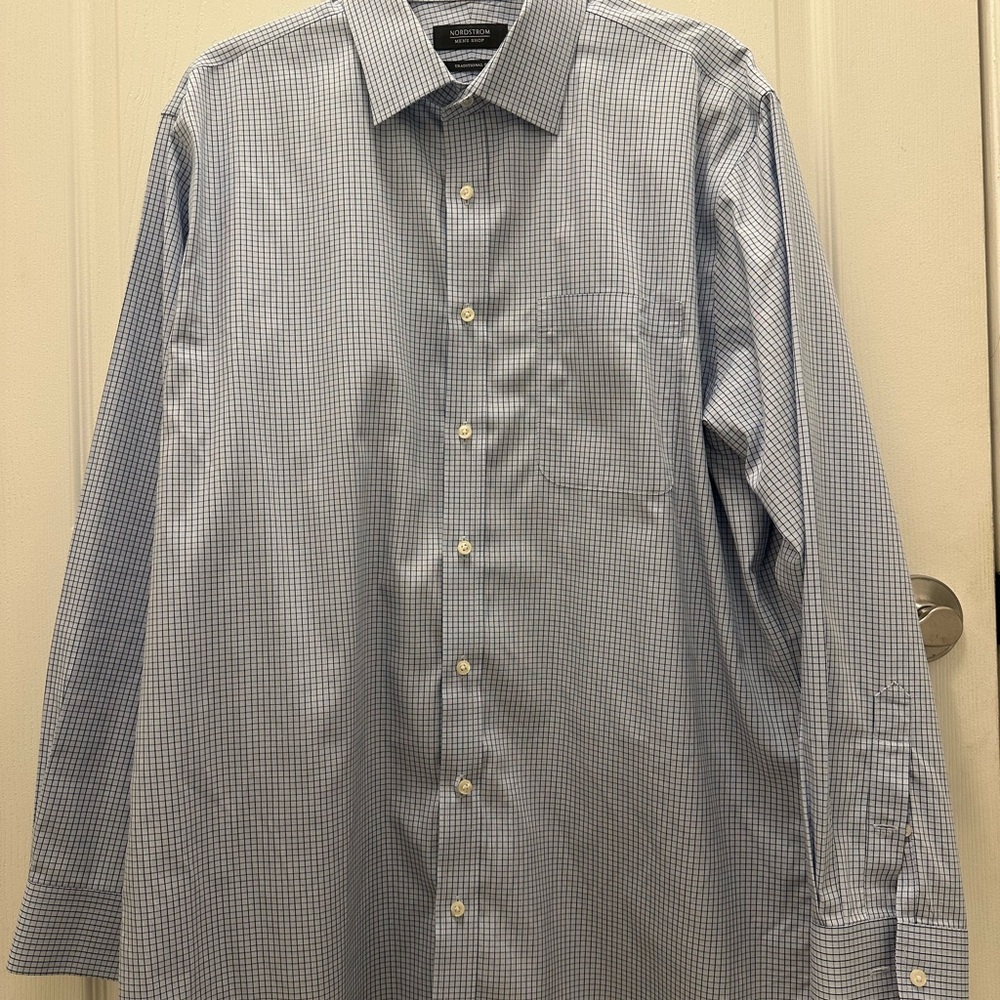 Nordstrom Men's Traditional Fit Light Blue Dress Shirt